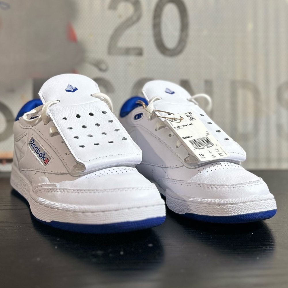 Reebok Mnt Research men’s 10.